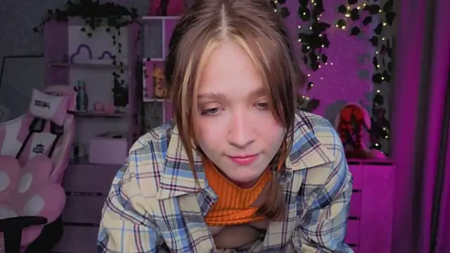 luna cross online show from 04-11-26, 07:45