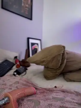 hannaasweet online show from 04-21-26, 01:42