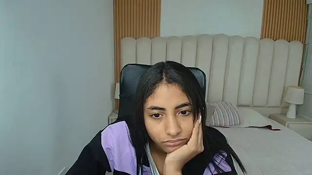 shaneelle online show from 03-04-26, 03:01