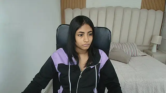 shaneelle online show from 04-09-26, 03:06