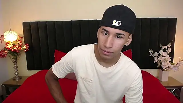 soft attraction online show from 04-01-26, 07:33