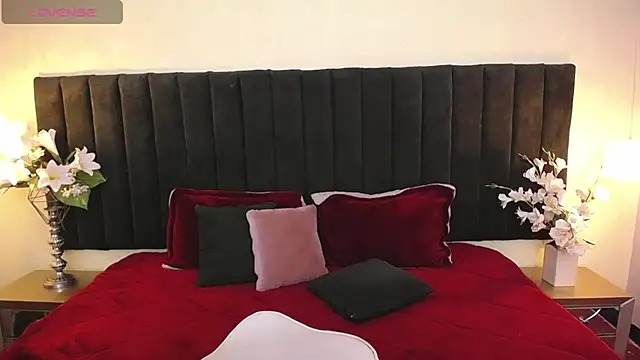 soft attraction online show from 04-15-26, 07:58