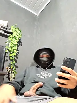 Brunildobcvt online show from 04-13-26, 07:47