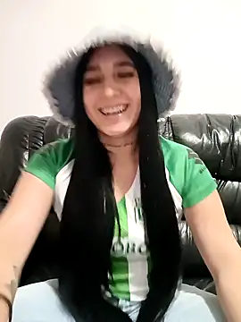 Juanamd1 online show from 12-18-24, 11:56