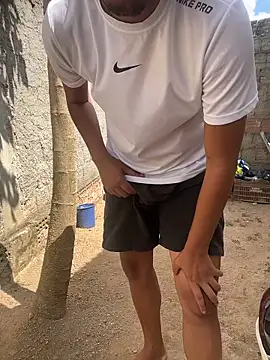 Snapshot of king_cum_ chatting on 12-17-25, 04:13 king cum online show from 12-17-25, 04:13