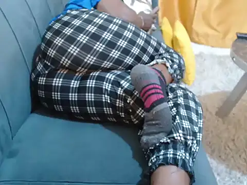 leslysexygirl online show from 04-07-26, 06:36