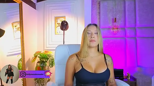 AlessiaLondon online show from 06-01-26, 10:17