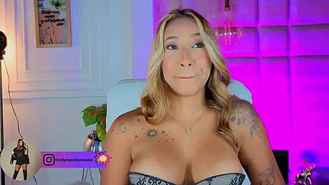 Snapshot of AlessiaLondon chatting on 07-13-26, 10:18 AlessiaLondon online show from 07-13-26, 10:18