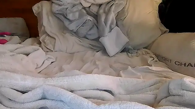 indie-rayne online show from 03-25-26, 12:33