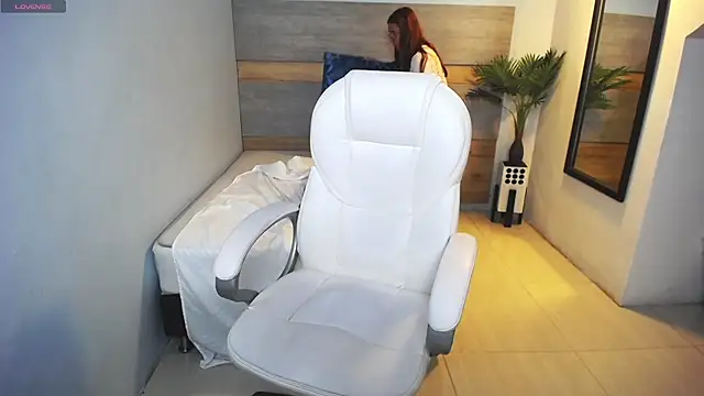 Snapshot of liseth_fox chatting on 03-08-25, 01:50 liseth fox online show from 03-08-25, 01:50