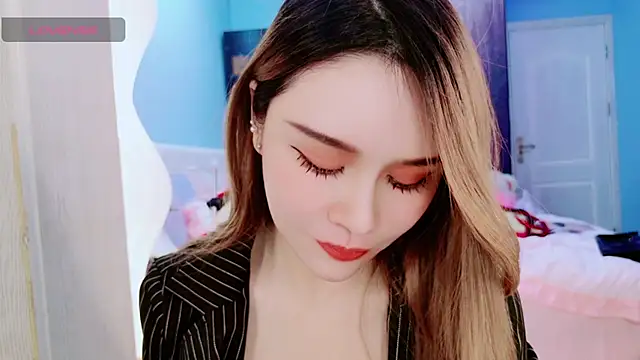 HU131452 online show from 12-10-24, 08:16