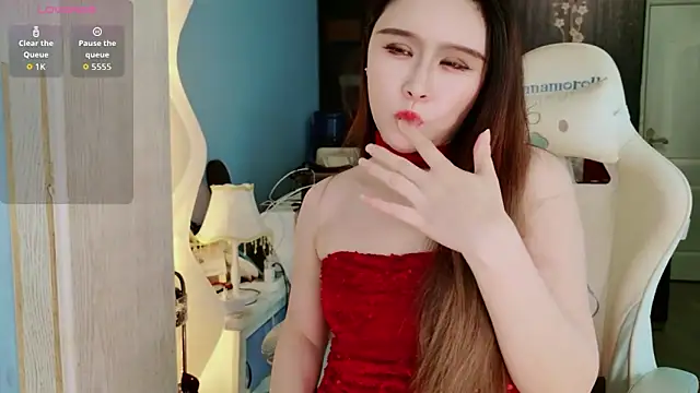 HU131452 online show from 05-05-26, 10:07