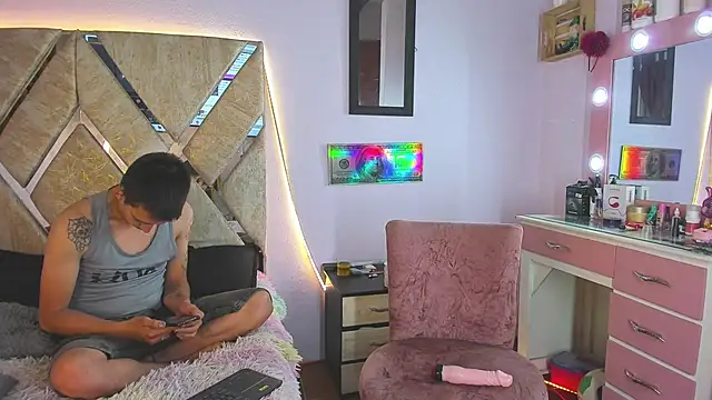 parejacaliente20154 online show from 11-07-25, 10:59