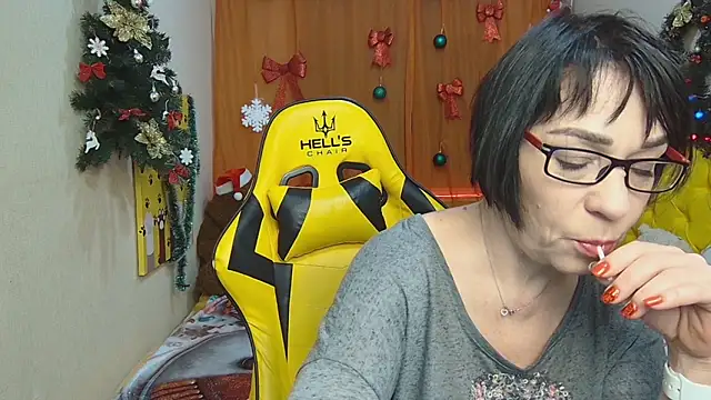 Snapshot of SandraHormas chatting on 01-18-25, 07:59 SandraHormas online show from 01-18-25, 07:59