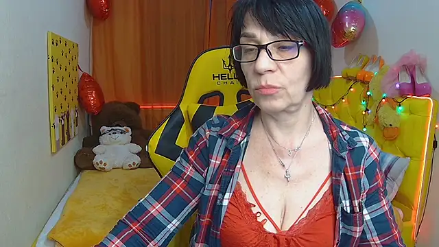 Snapshot of SandraHormas chatting on 03-21-25, 01:56 SandraHormas online show from 03-21-25, 01:56