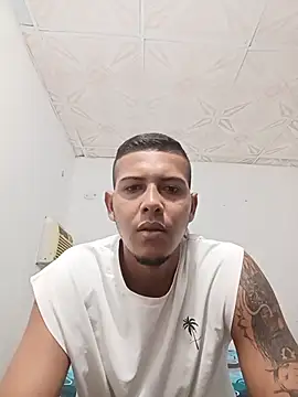 Andres0908Lp online show from 07-05-26, 03:41