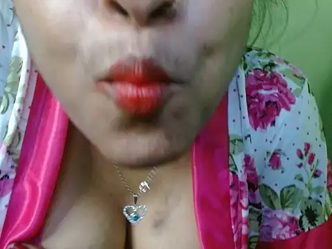 Snapshot of LOVERIAKOL chatting on 03-09-26, 07:18 LOVERIAKOL online show from 03-09-26, 07:18