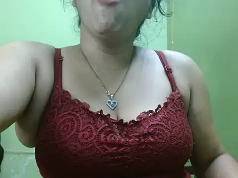 Snapshot of LOVERIAKOL chatting on 04-07-26, 07:03 LOVERIAKOL online show from 04-07-26, 07:03