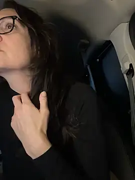 Snapshot of BeautifulMesss chatting on 01-17-26, 03:28 BeautifulMesss online show from 01-17-26, 03:28