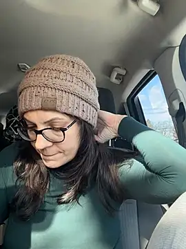 Snapshot of BeautifulMesss chatting on 02-12-26, 04:13 BeautifulMesss online show from 02-12-26, 04:13