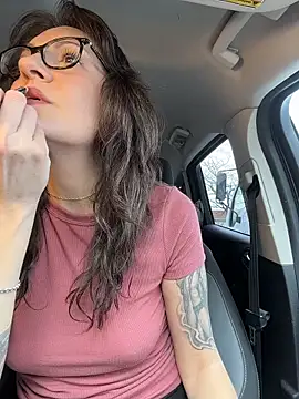 Snapshot of BeautifulMesss chatting on 03-26-26, 03:39 BeautifulMesss online show from 03-26-26, 03:39