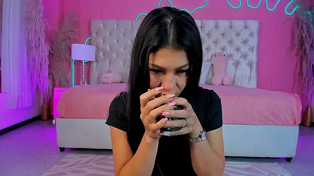 Julieta Cortes   online show from 03-05-26, 11:50