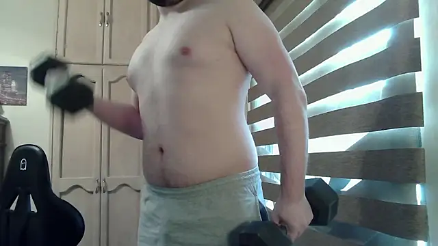 Snapshot of Himbo_fox chatting on 04-30-26, 08:15 Himbo fox online show from 04-30-26, 08:15
