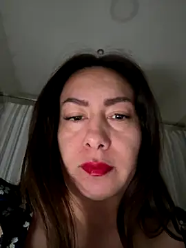 Snapshot of xLadyScarlettx chatting on 12-20-25, 03:24 xLadyScarlettx online show from 12-20-25, 03:24