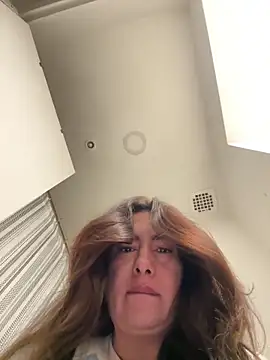 Snapshot of xLadyScarlettx chatting on 02-05-26, 06:29 xLadyScarlettx online show from 02-05-26, 06:29