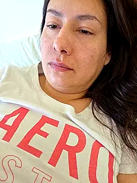 Snapshot of xLadyScarlettx chatting on 02-13-26, 06:26 xLadyScarlettx online show from 02-13-26, 06:26