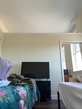 Snapshot of xLadyScarlettx chatting on 04-08-26, 01:11 xLadyScarlettx online show from 04-08-26, 01:11