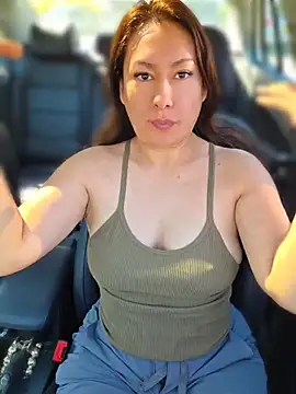 Snapshot of xLadyScarlettx chatting on 04-12-26, 03:06 xLadyScarlettx online show from 04-12-26, 03:06