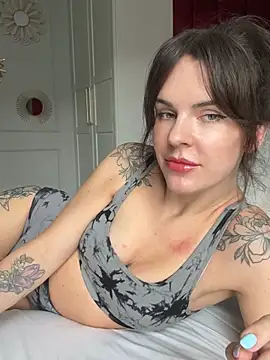 RubyLunaa online show from 07-08-26, 12:53