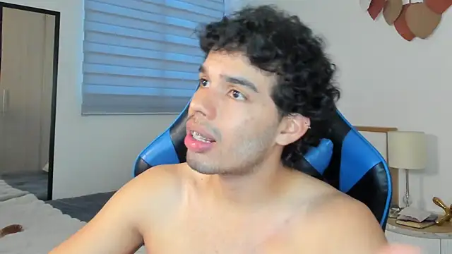 mateoleonee online show from 02-01-25, 10:13