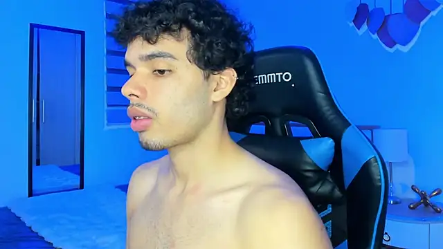 mateoleonee online show from 02-07-25, 02:19