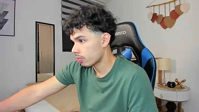 mateoleonee online show from 02-25-25, 12:47