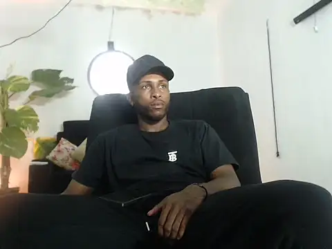 Ostinsanto online show from 02-25-26, 03:16