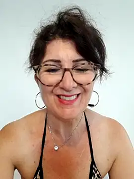 Snapshot of Viola8p chatting on 06-27-26, 12:22 Viola8p online show from 06-27-26, 12:22