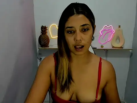 Snapshot of Dona_Tela chatting on 04-01-26, 07:44 Dona Tela online show from 04-01-26, 07:44