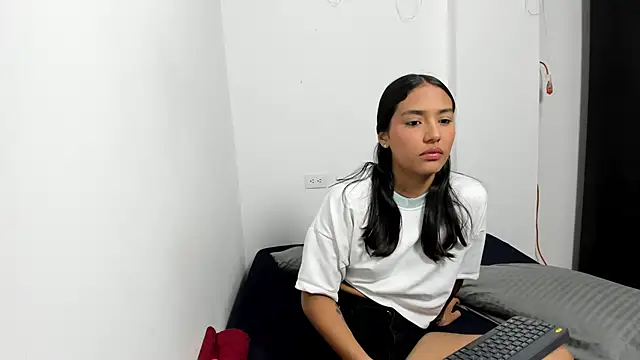 monse 02 online show from 05-30-26, 03:42