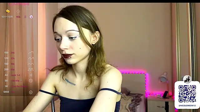 Snapshot of _SofiaBrown chatting on 05-26-26, 03:52 SofiaBrown online show from 05-26-26, 03:52