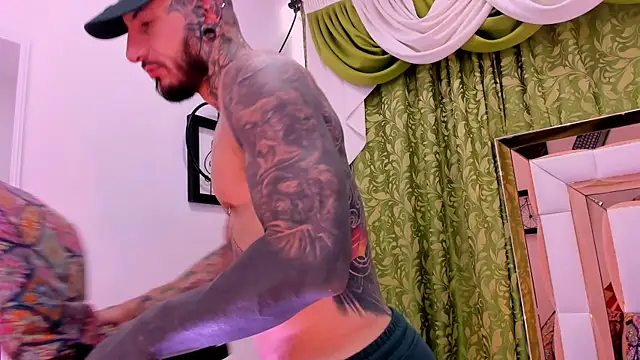 dilan scootk  online show from 12-04-25, 07:33