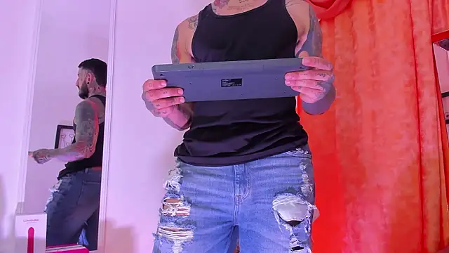 dilan scootk  online show from 03-06-26, 07:43