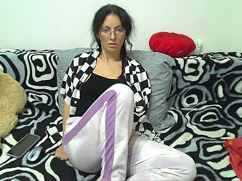 Emmatoo online show from 04-13-26, 11:32