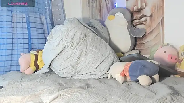 Alessia28  online show from 03-05-25, 10:32