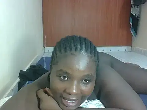 hotebbbyy online show from 05-01-26, 11:37
