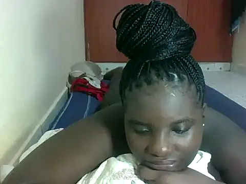hotebbbyy online show from 05-11-26, 04:04