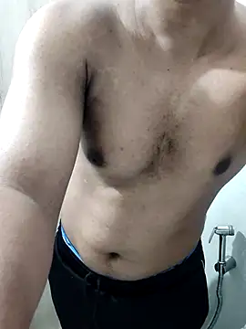 hottboy 39 online show from 02-08-26, 10:24