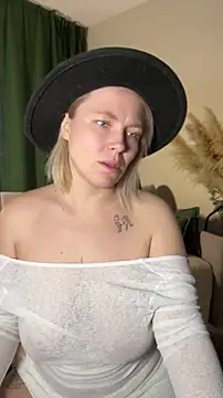 Snapshot of Charming_Daphny chatting on 04-09-26, 06:02 Charming Daphny online show from 04-09-26, 06:02