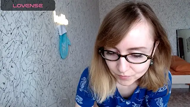 Athena Richards online show from 04-18-26, 09:35